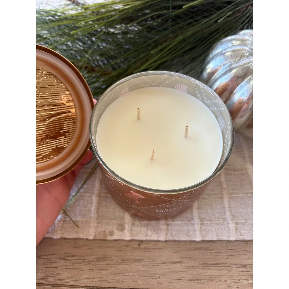 Bath & Body Works Caramel Drizzle 3 Wick Scented Candle 14.5 oz Holiday Stocking